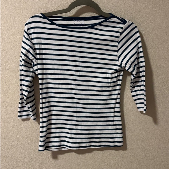 Women's Medium Top Bundle - Picture 5 of 5